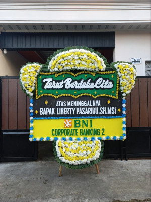 Papan Bunga Duka di Bualo
