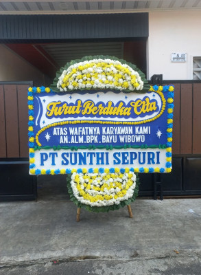 Papan Bunga Duka di Bualo